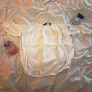 Brandy Melville flowy top